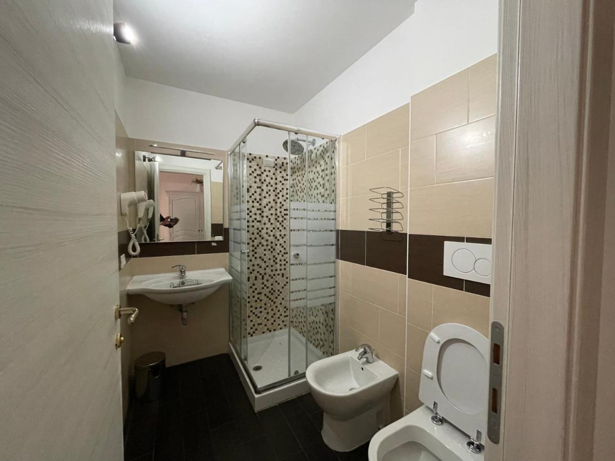 Ad Cavour Luxury Rooms - By Ad Roma Eksteriør bilde
