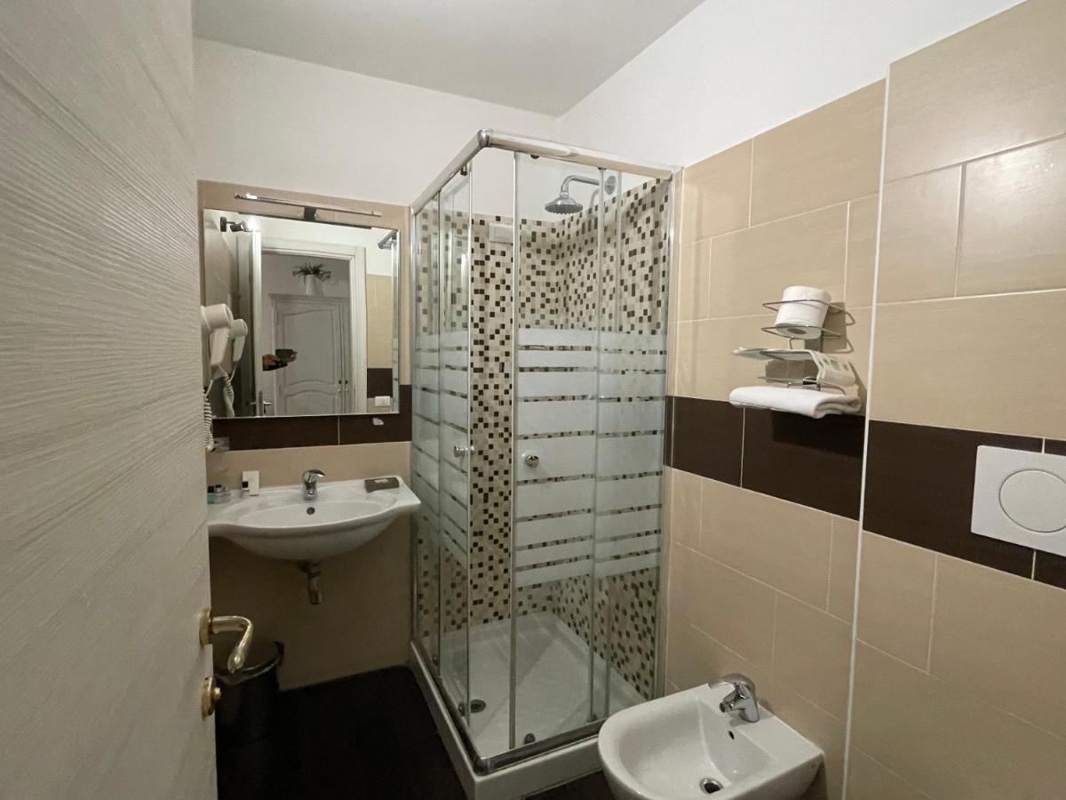 Ad Cavour Luxury Rooms - By Ad Roma Eksteriør bilde