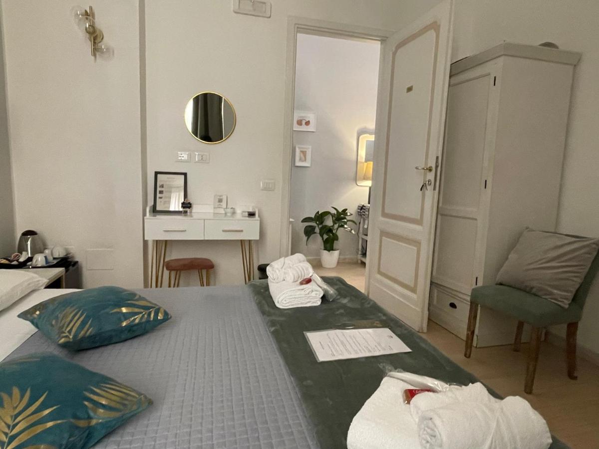 Ad Cavour Luxury Rooms - By Ad Roma Eksteriør bilde