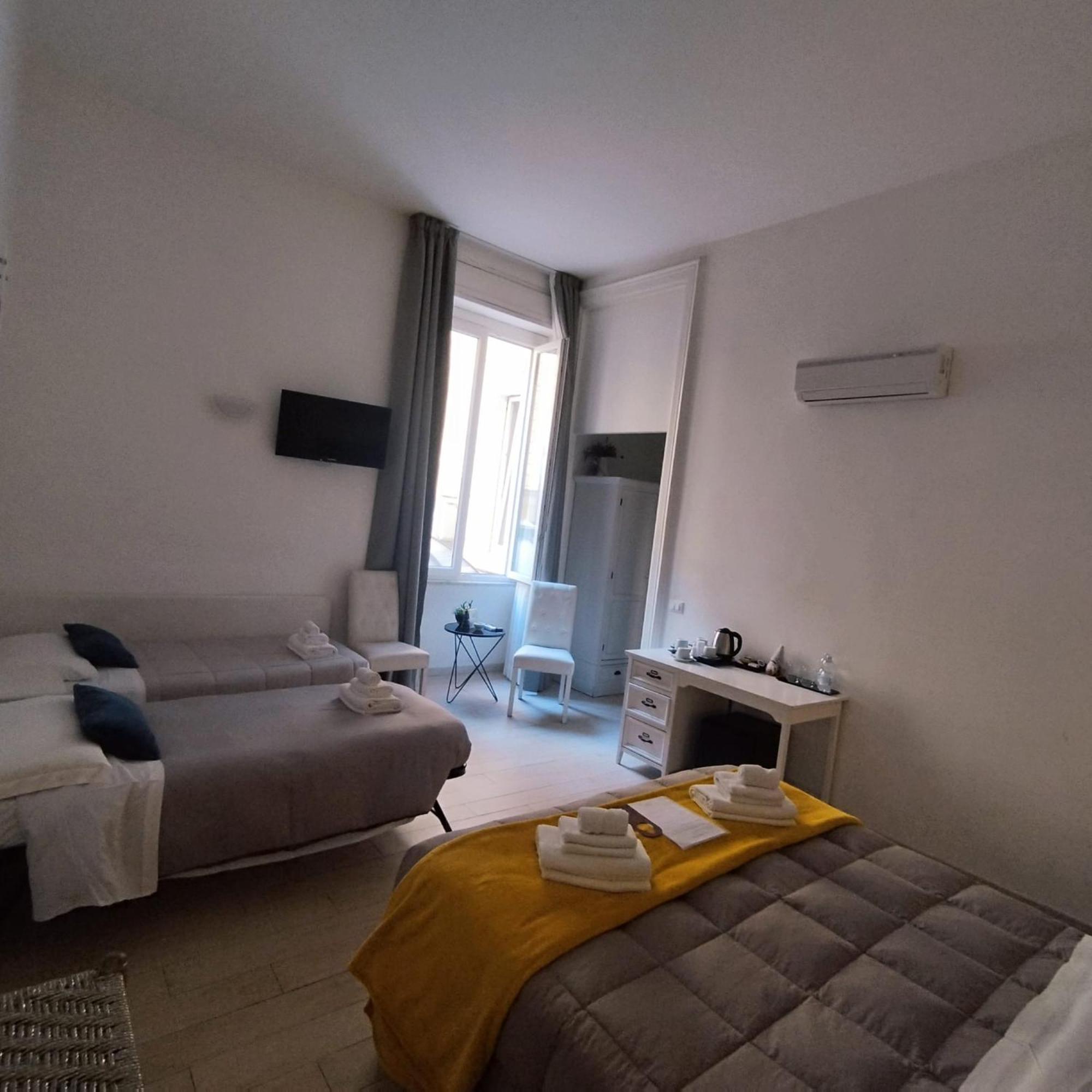 Ad Cavour Luxury Rooms - By Ad Roma Eksteriør bilde