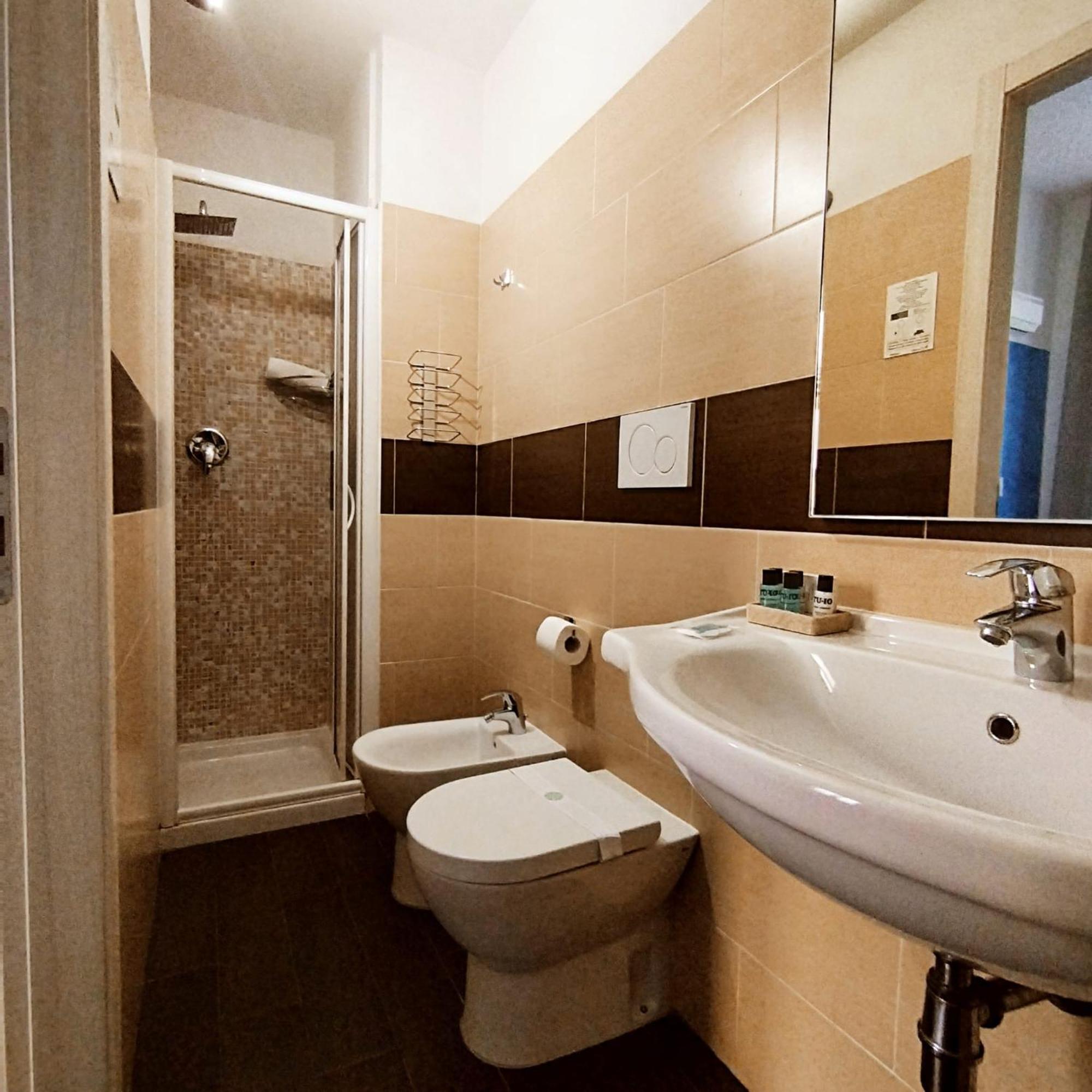 Ad Cavour Luxury Rooms - By Ad Roma Eksteriør bilde